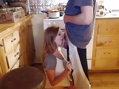 UhBabe presents: Kelly in the kitchen