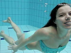 UhBabe presents: Gazel podvodkova underwater naked beauty