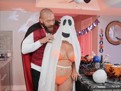 UhBabe presents: Hardcore ffm threesome with stunning emma hix & lasirena69